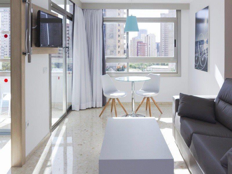 มาร์กอนฟอร์ต เอสเซนซ์ - อดัลต์ส ออนลี - ออล อินคลูสีฟ Aparthotel เบนิดอร์ม ภายนอก รูปภาพ